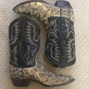 boa cowboy boots